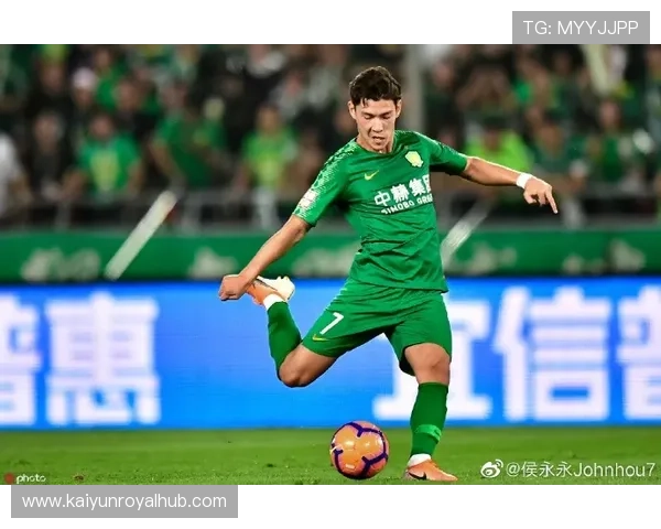 以西约克郡球员成长经历为核心解析其职业生涯发展轨迹